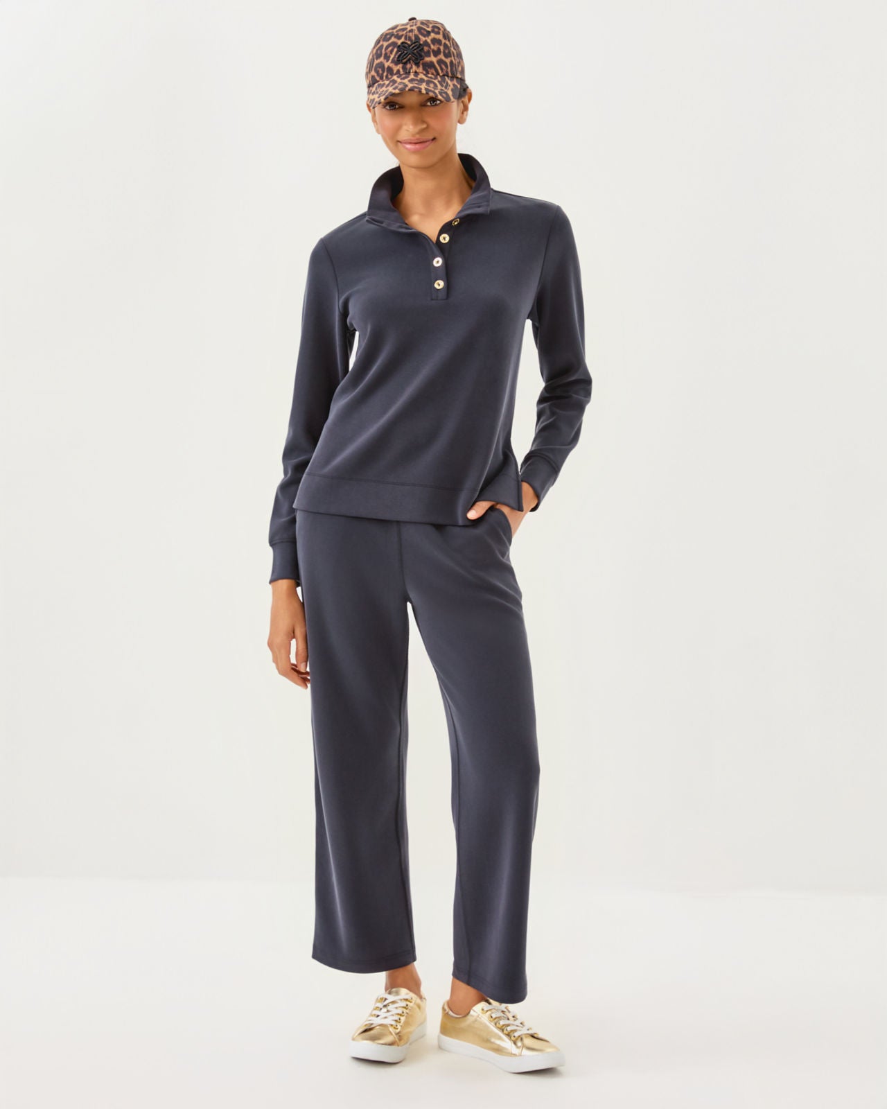 Alwyn UPF 50+ Crop Pant In Noir