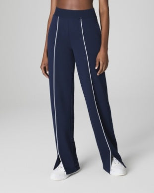 Air Essentials Straight Leg Pant in Navy