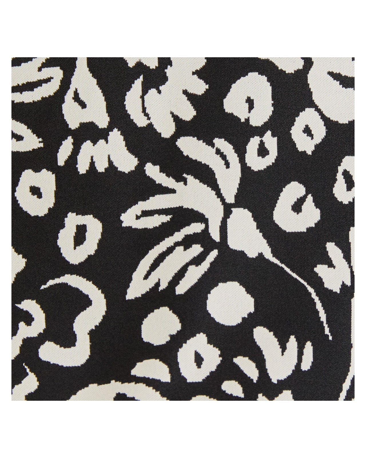 Noir Purrfect Pounce