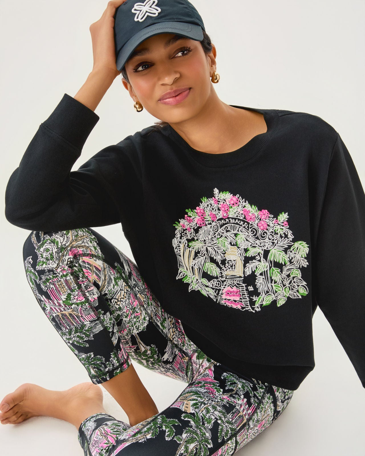 Ballad Long Sleeve Sweatshirt In Noir Palm Beach Toile