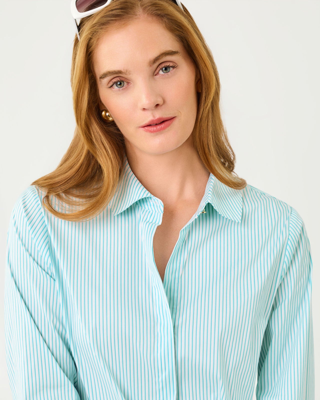 The Tie Lilly Shirt In Capri Blue Shadow Shirting Stripe