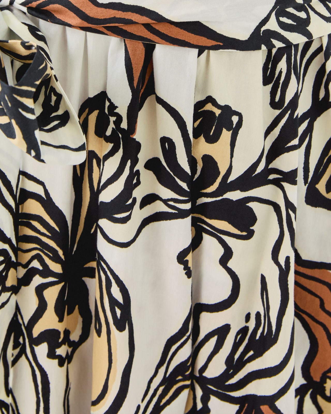 Prima Midi Dress In Coconut Oversized Irisistable