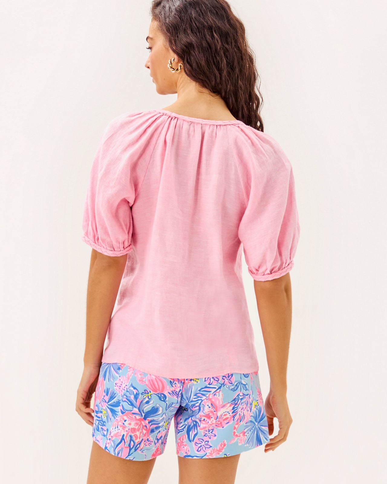 Calais Short Sleeve Top In Conch Shell Pink X Resort White