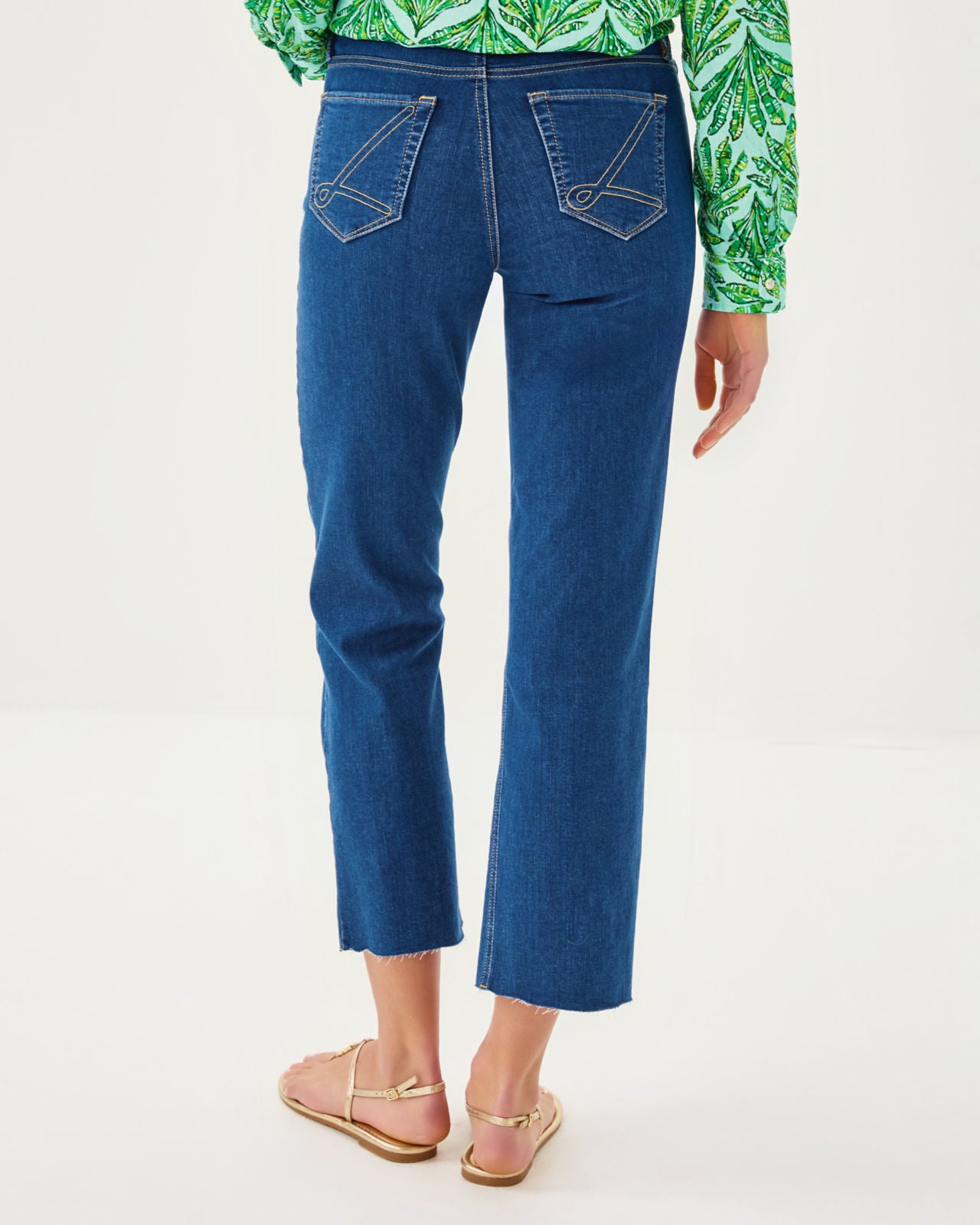 Lindessa High Rise Crop Jean In Medium Wash