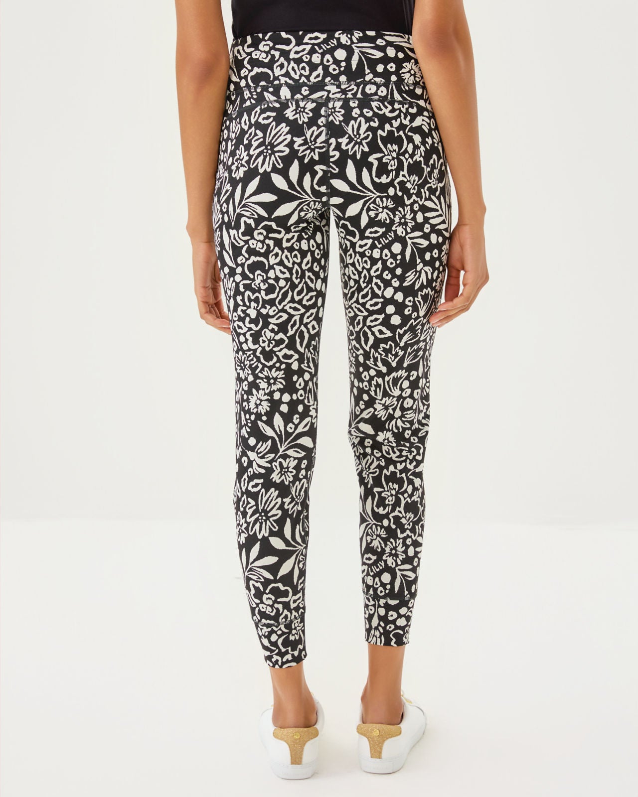 Island Mid Rise Jogger UPF 50+ In Noir Purrfect Pounce Knit Jacquard