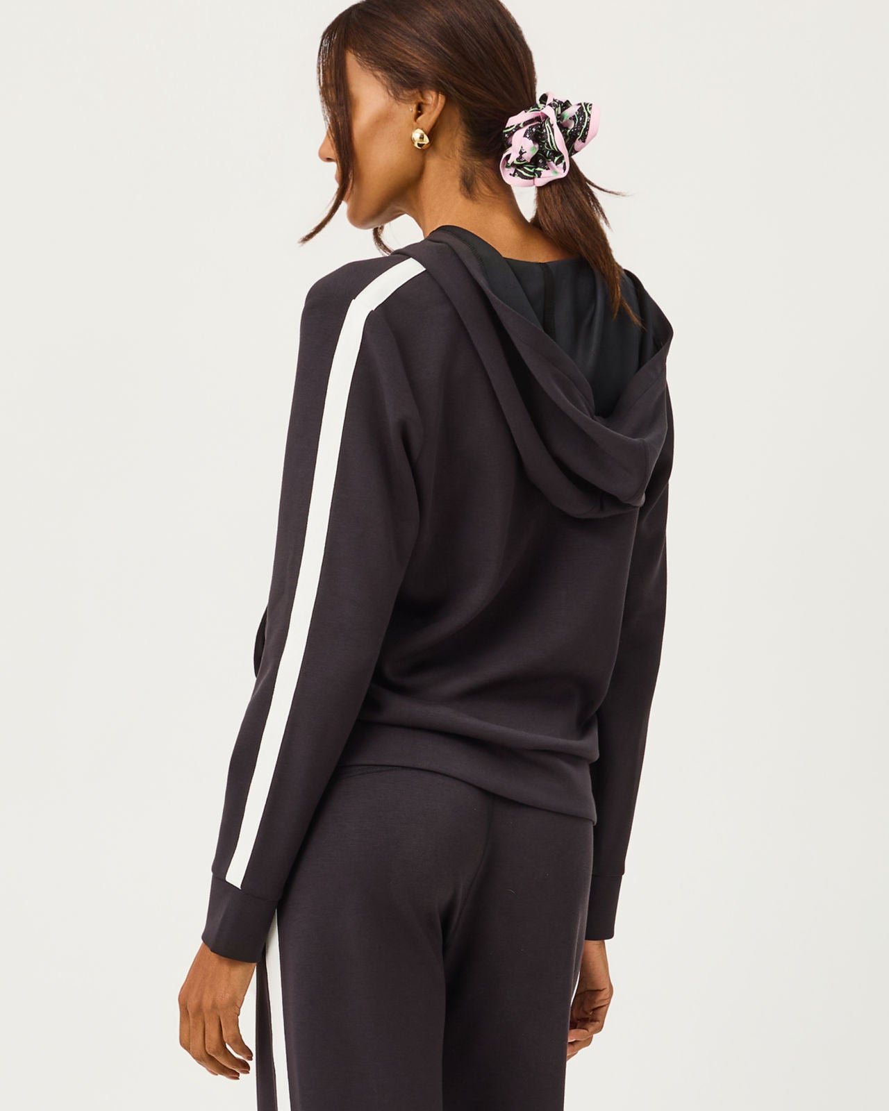 Fenella Zip-Up Hoodie In Noir