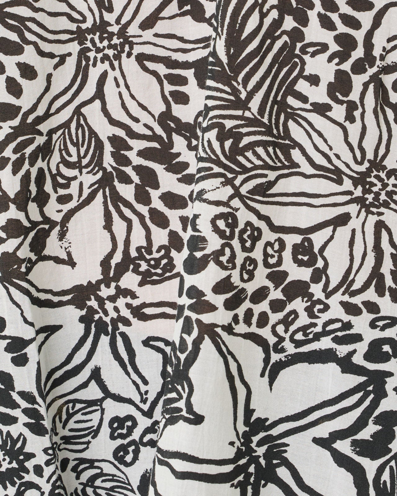Lourdes Long Sleeve Top In Onyx Lots To Spot