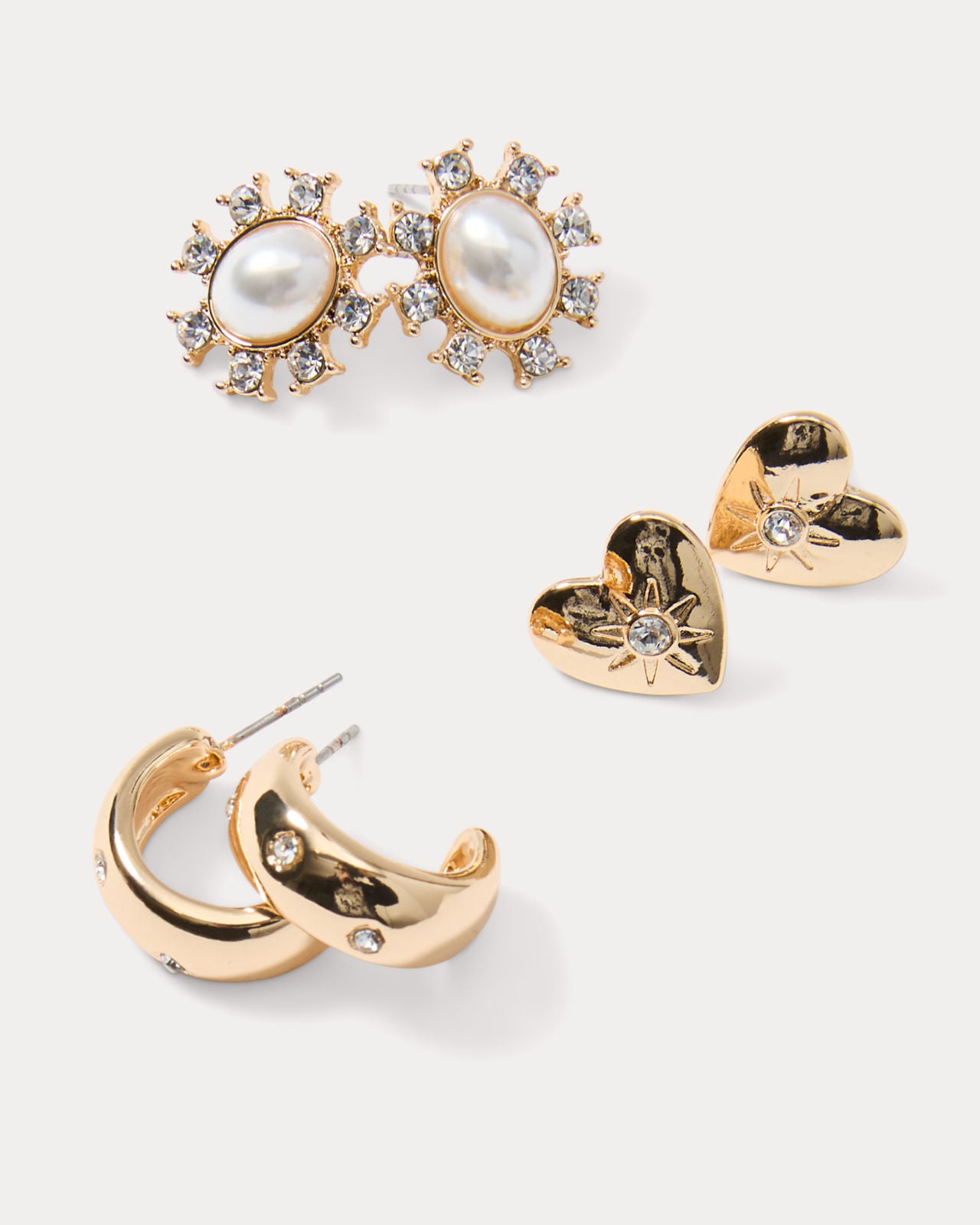 Spicy Socialite Earring Set In Gold Metallic