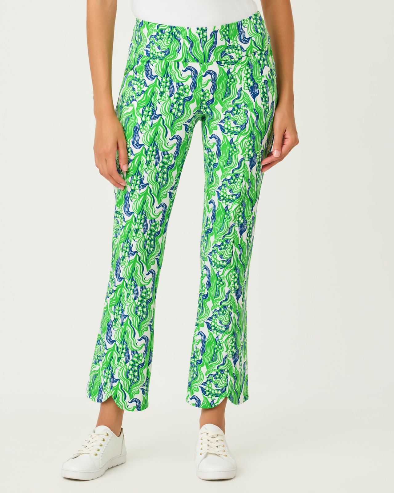 Corso Scallop Kick Flare Pant UPF 50+ In Putting Green Lilly Of The Valley