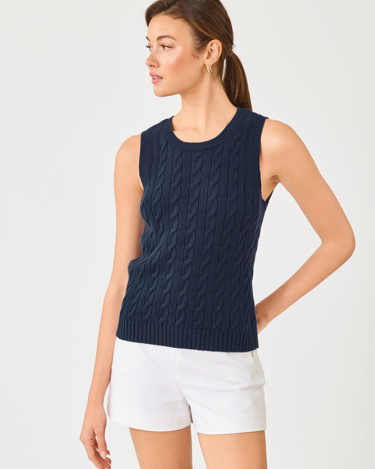 Brockton Crew Neck Sweater Tank In Low Tide Navy
