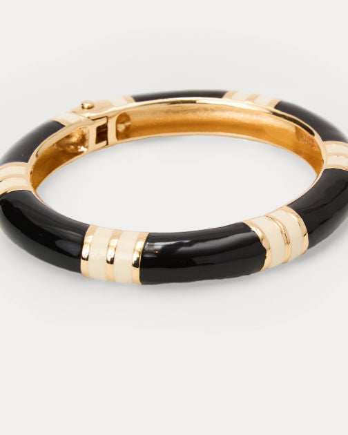 Blushing Blooms Bracelet In Noir