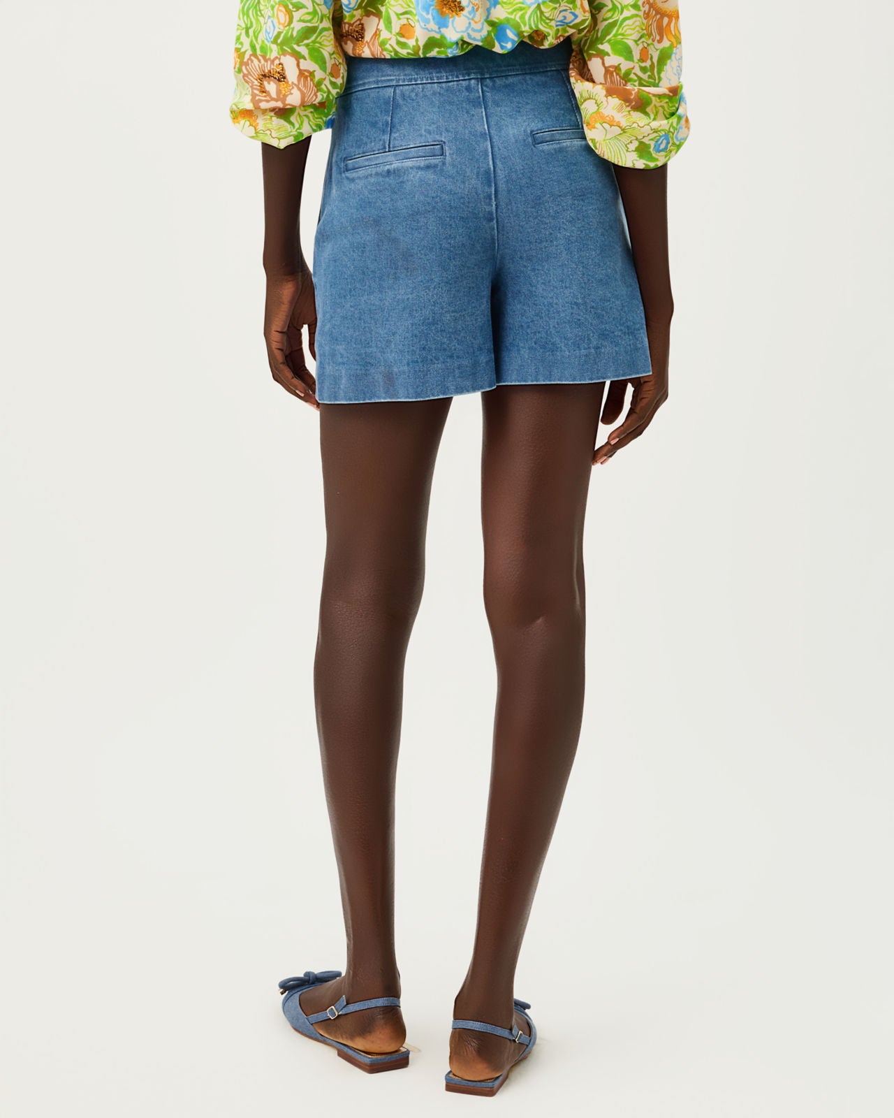 Sarissa Stretch Denim Shorts In Sympeony Wash
