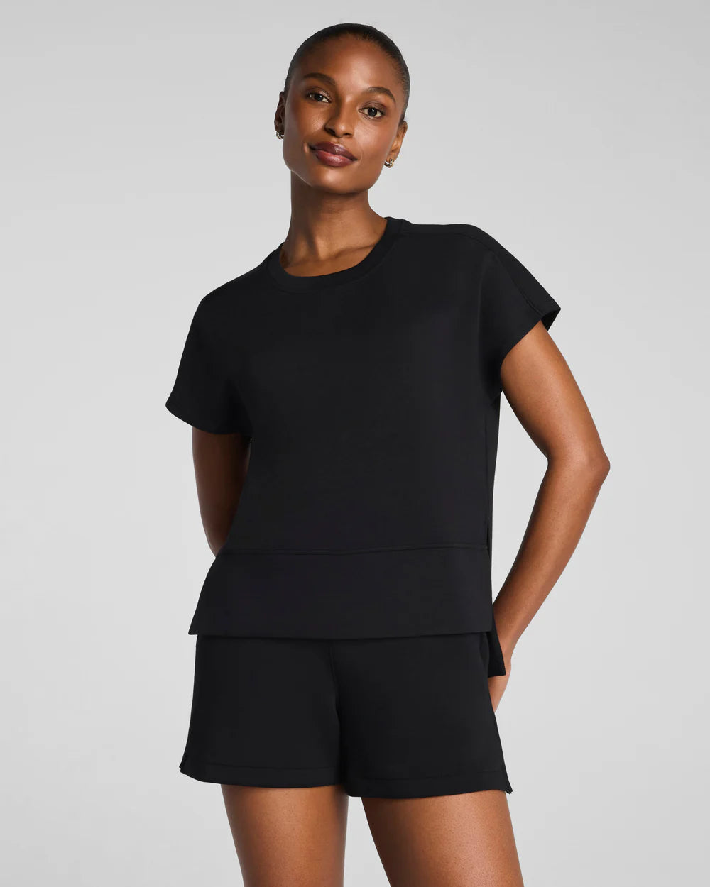 AirEssential Short n Very Black
