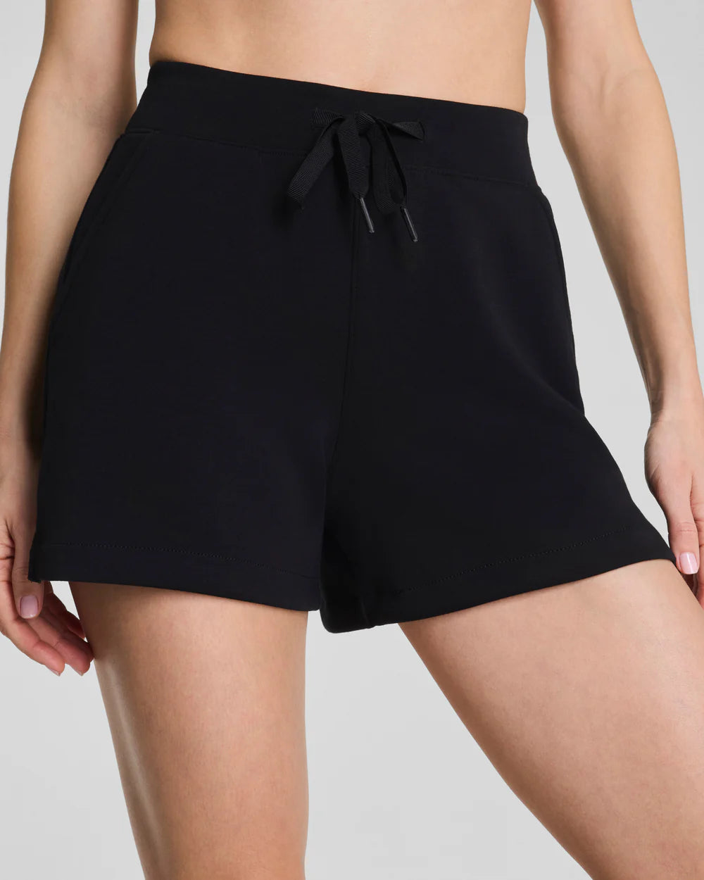 AirEssential Short n Very Black