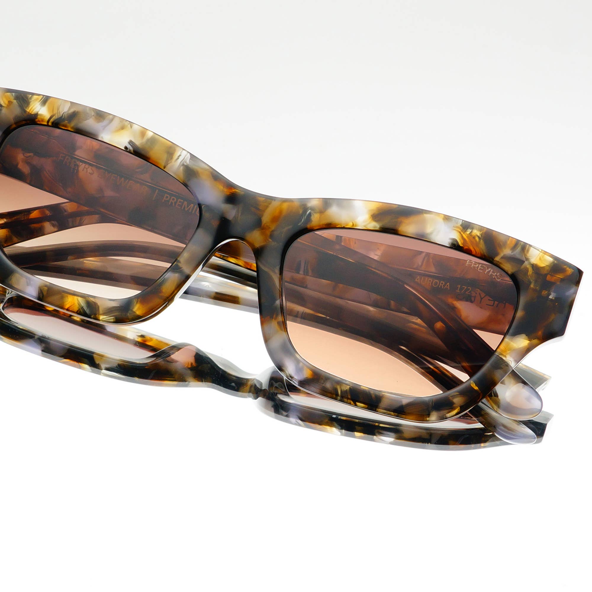 Aurora Acetate Cat Eye Sunglasses in Brown Pearl