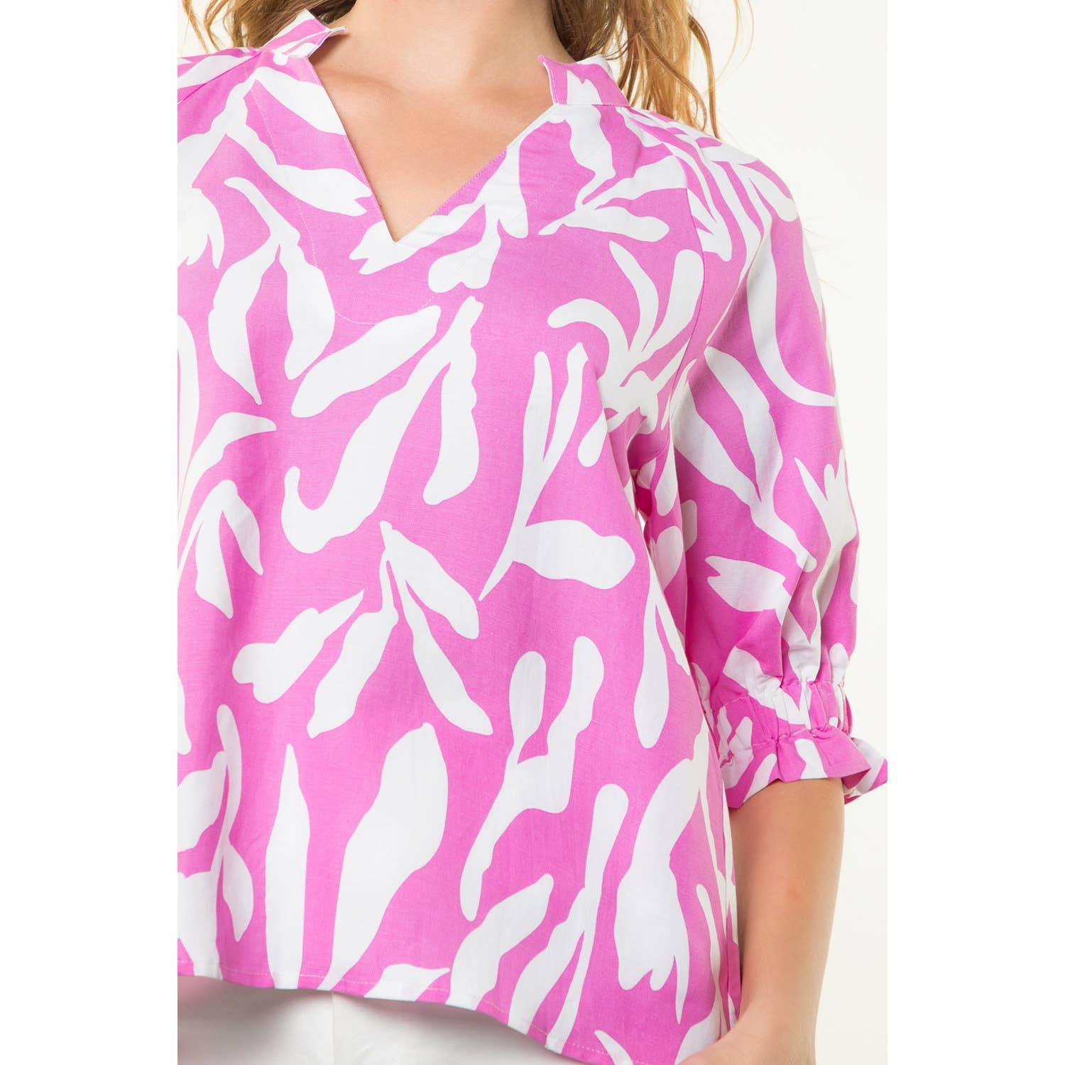 Spring Dream V-Neck Print Top in Pink