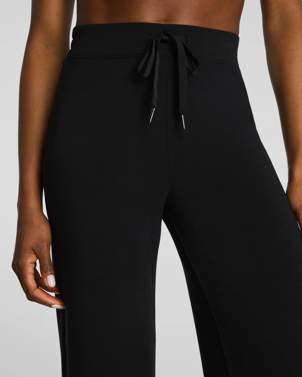 Straight Leg Pant in Black
