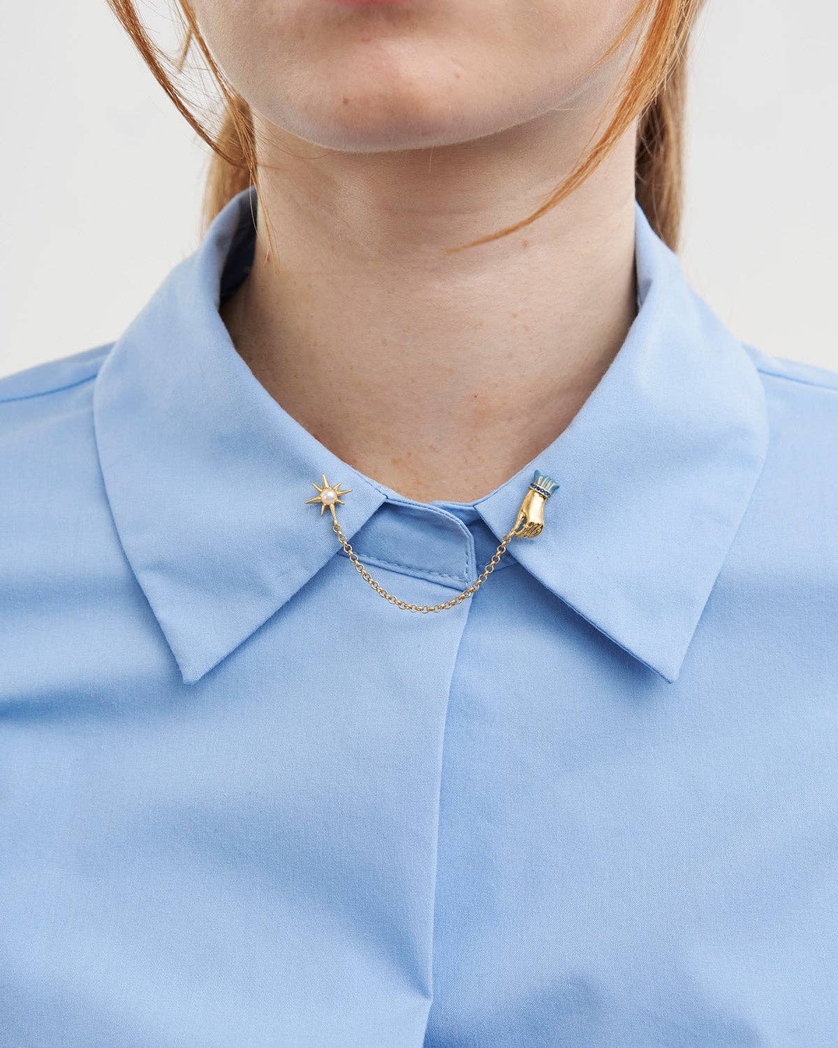 Palm Of Your Hand Pearl Chain Collar Pin