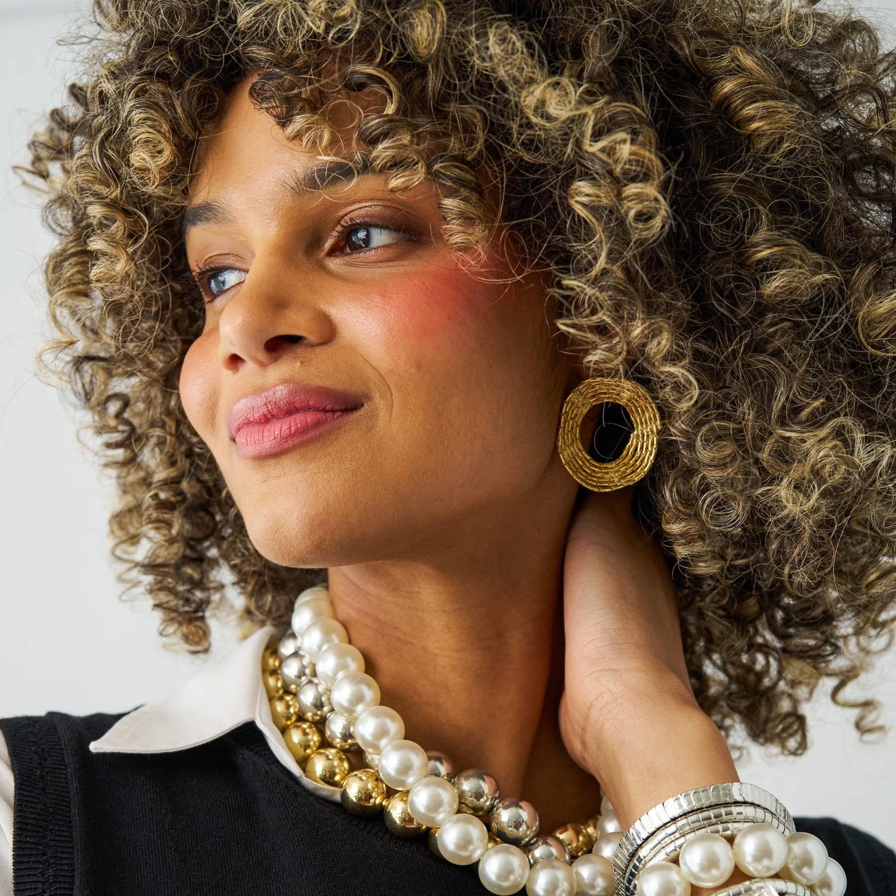 Greta Round Chain Post Earrings in Brass
