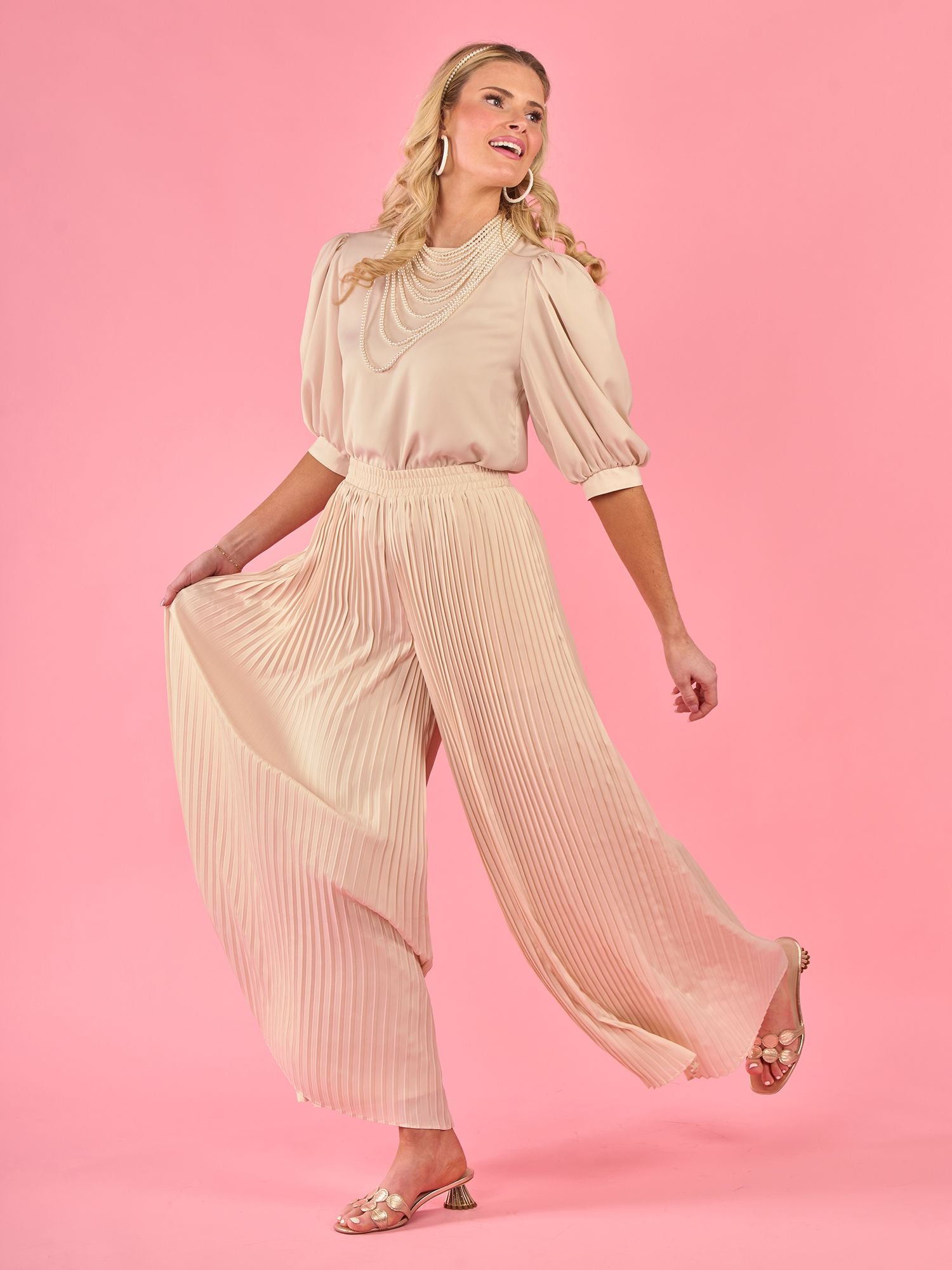 Pleated Pant in Sandshell