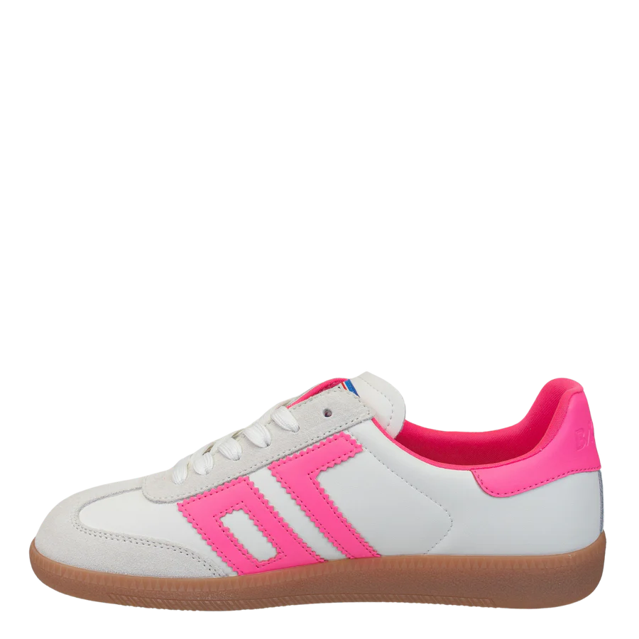 Cloud Sneaker in Flourescent Pink