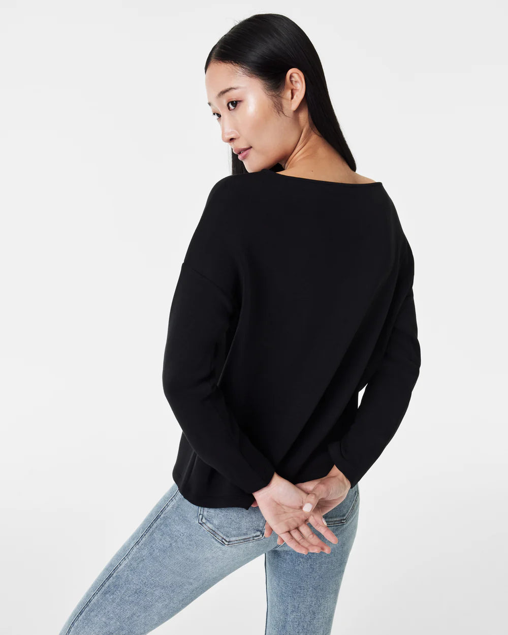 Air Essentials Boat Neck Top in Very Black